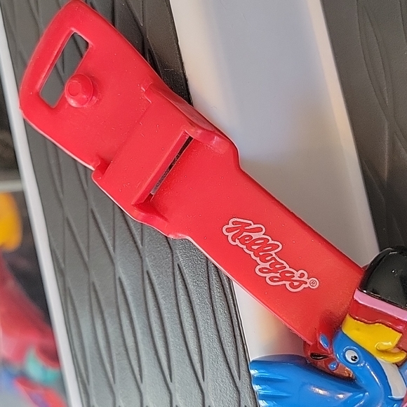 Kellogg's TOUCAN SAM Digital Wristwatch toy for kids - Picture 3 of 5